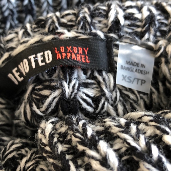 ‘Devoted’ long black/white sweater - Picture 2 of 9